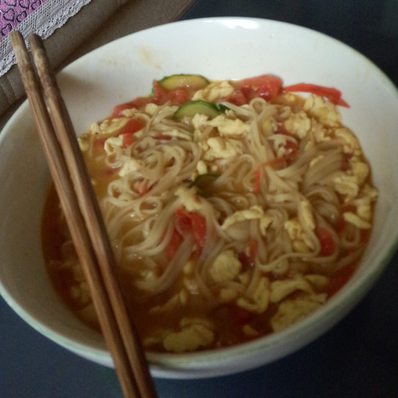 满足食欲的深夜秘密 森系浓香泡面