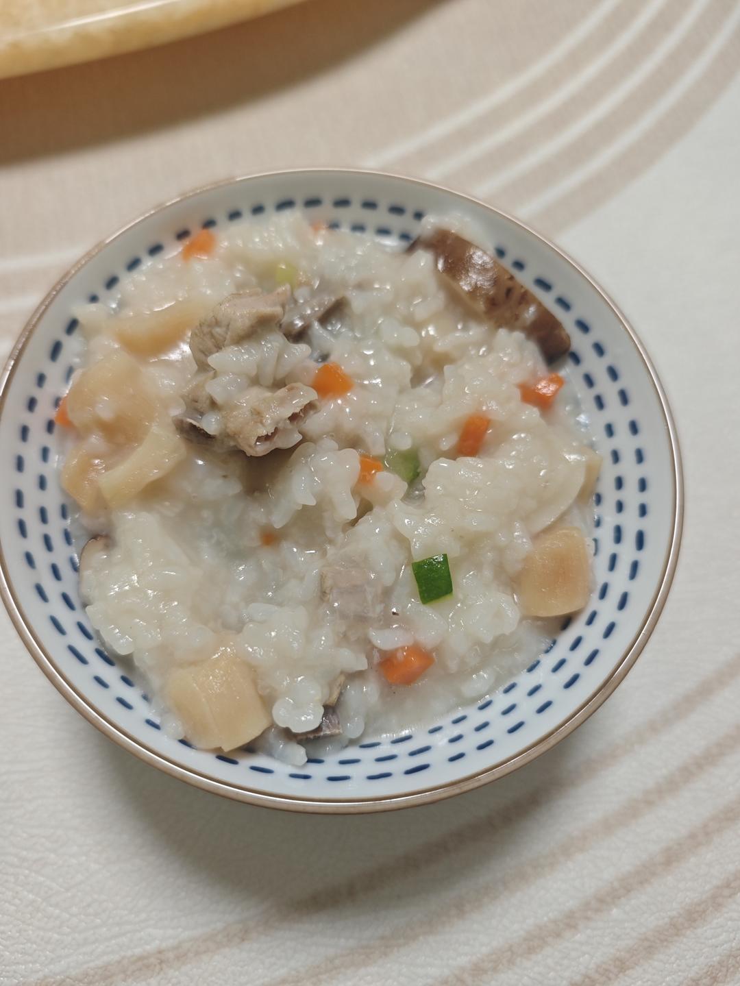 排骨干贝砂锅粥