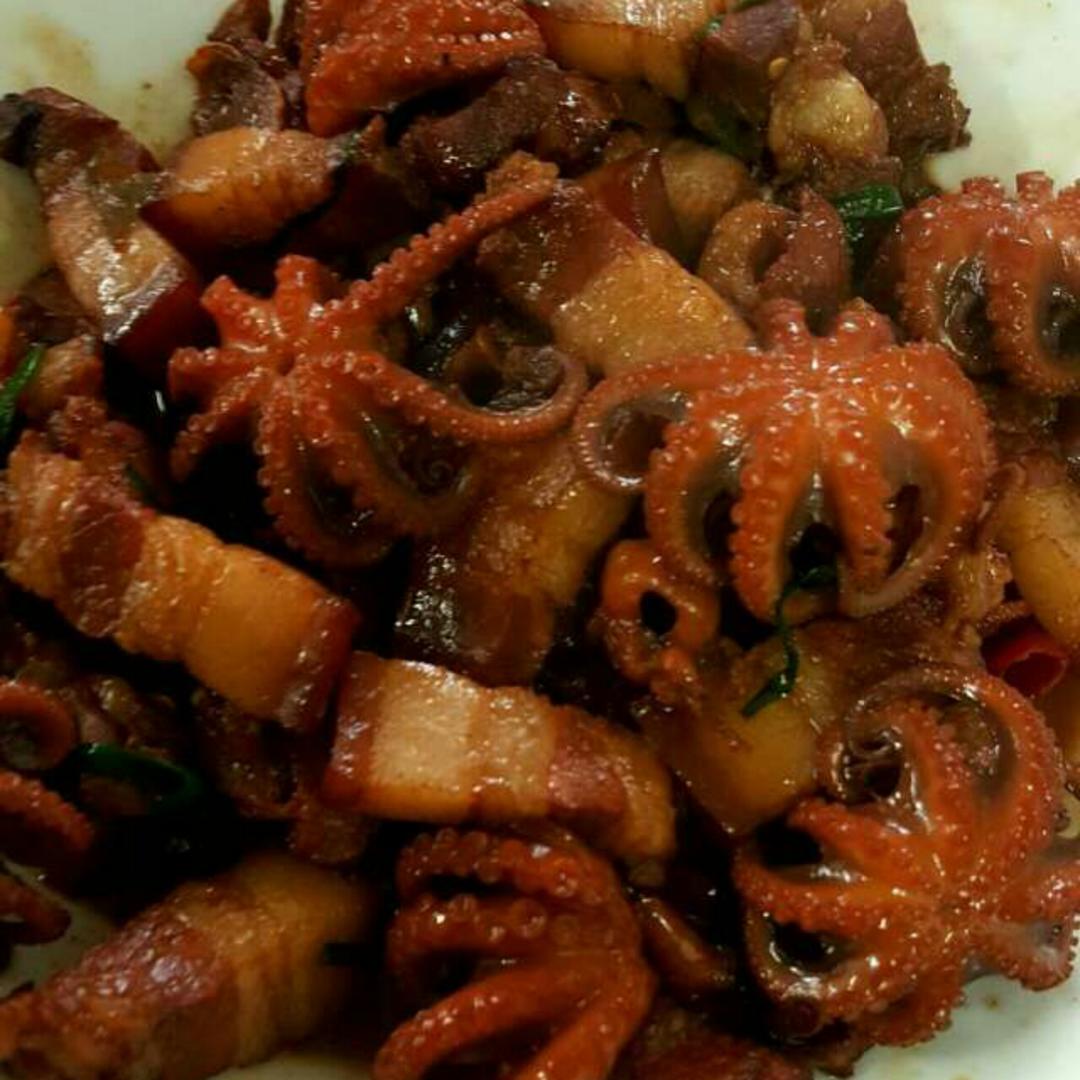 莫竹凌做的章鱼红烧肉