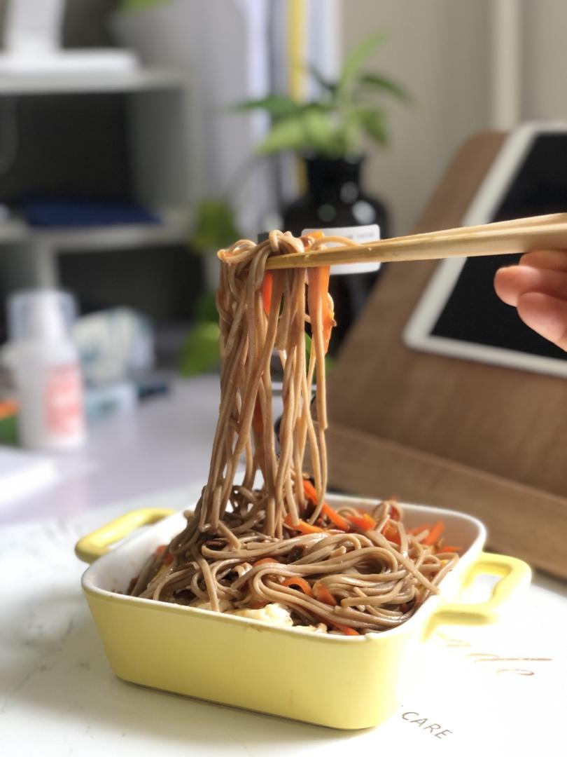 姥姥的爽口凉面！（干拌挂面）