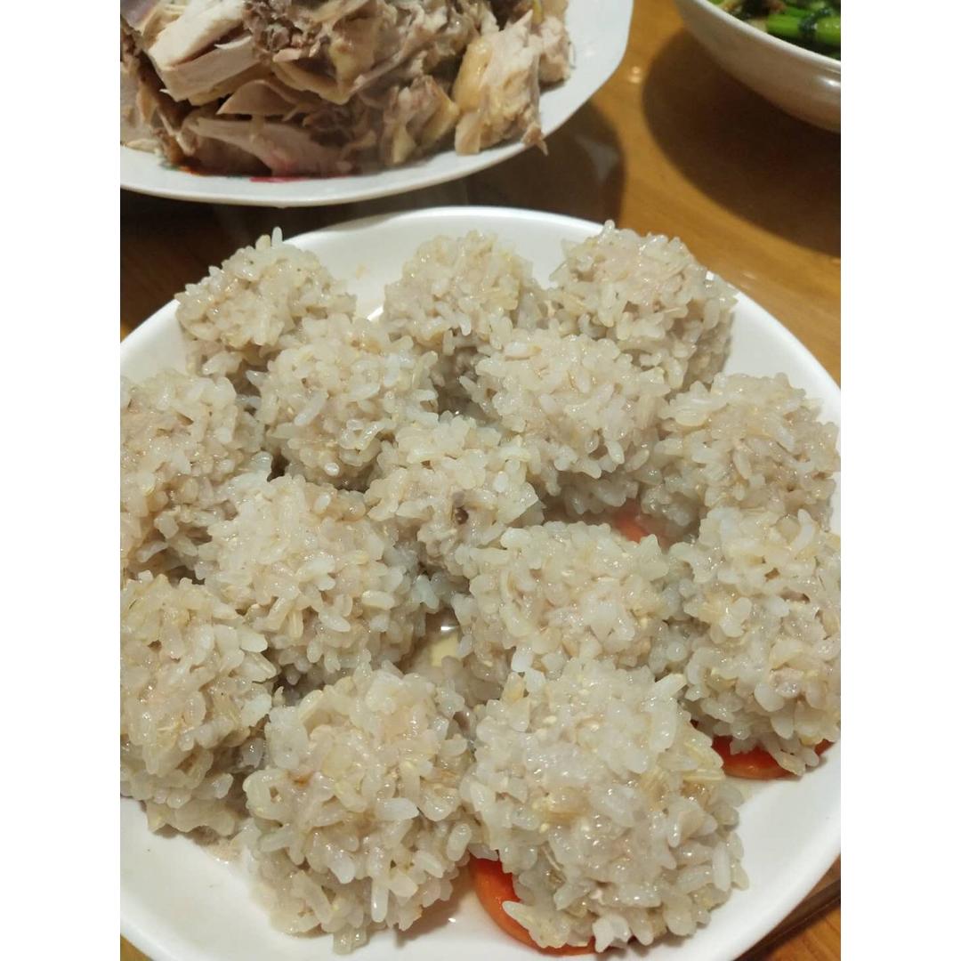 蒸糯米肉丸子