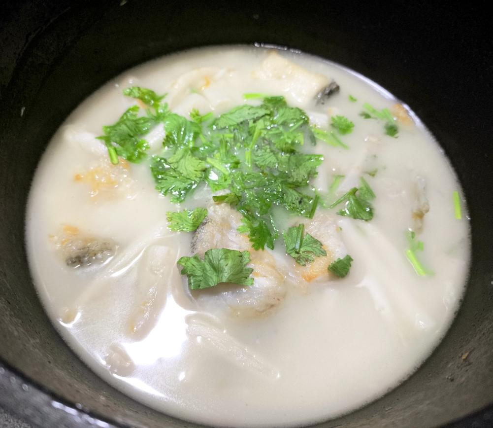 奶白鲫鱼汤