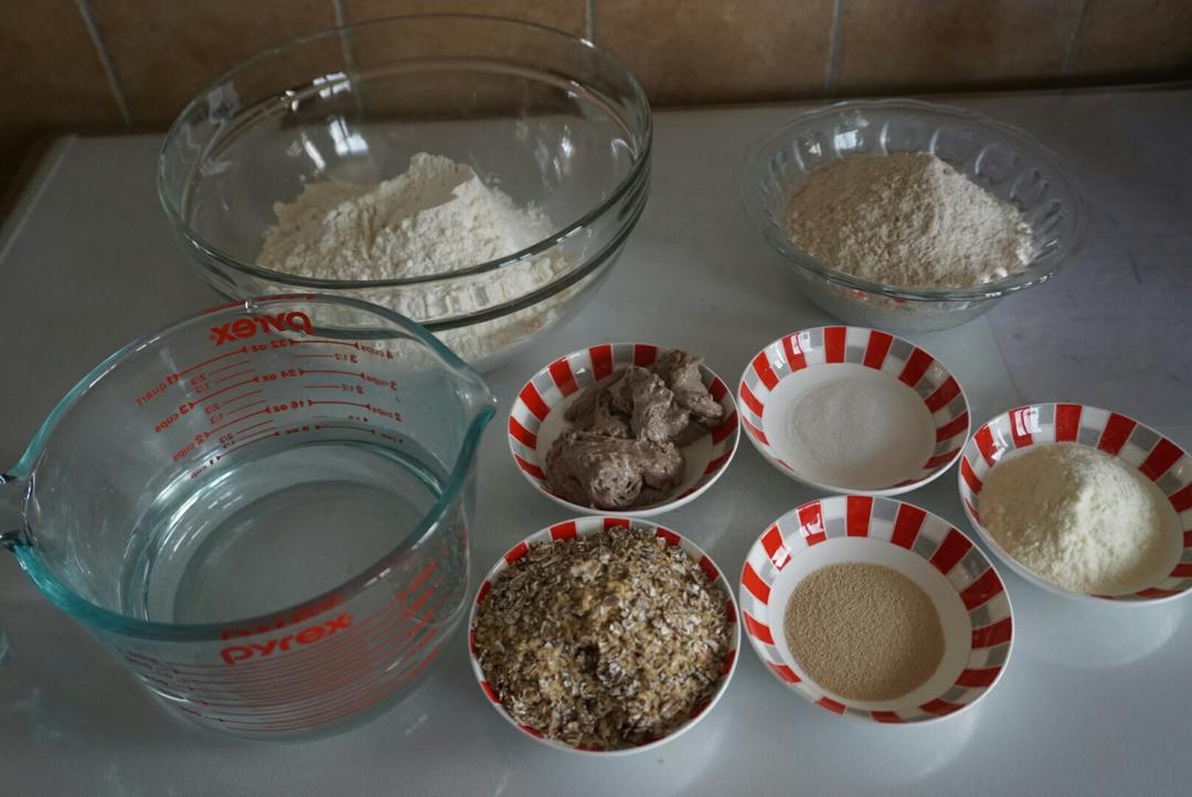 纯奶手撕吐司的做法 步骤1