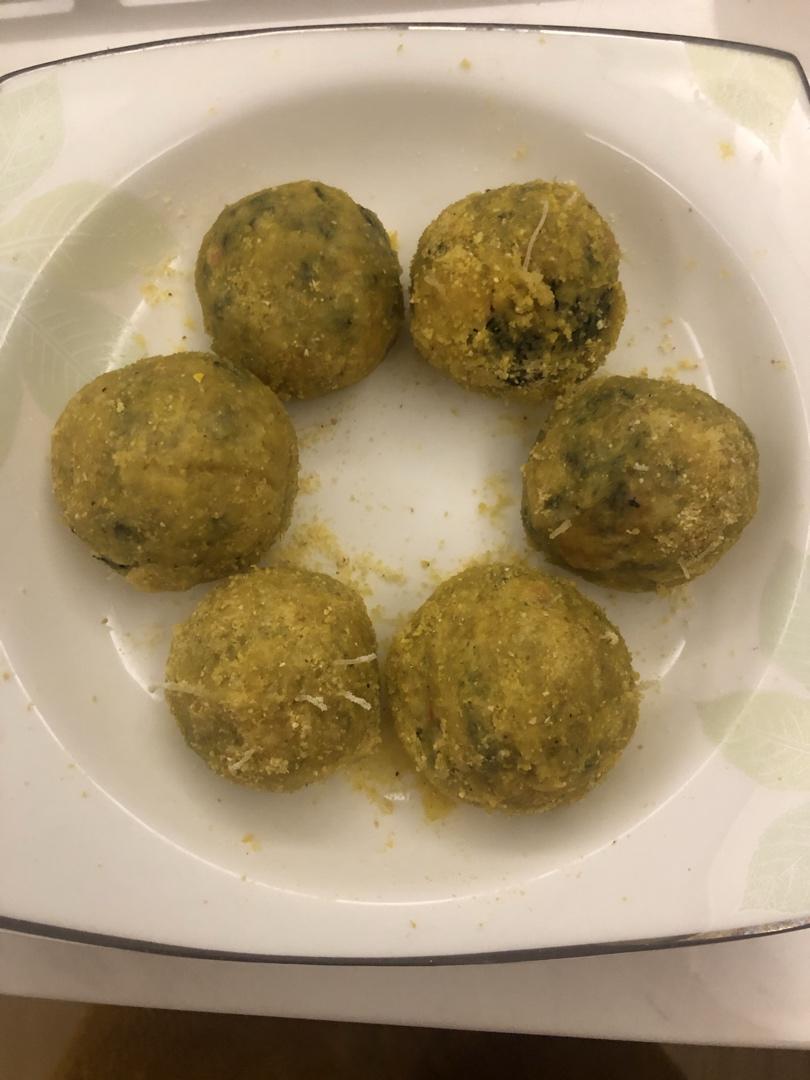 菠菜玉米面团子