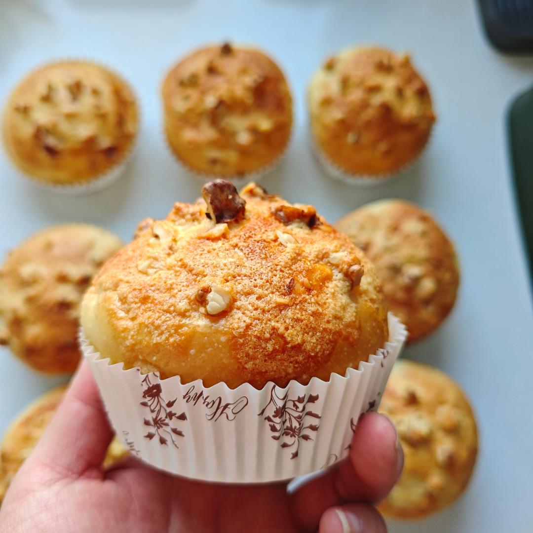 香香软软的杏仁核桃小包子