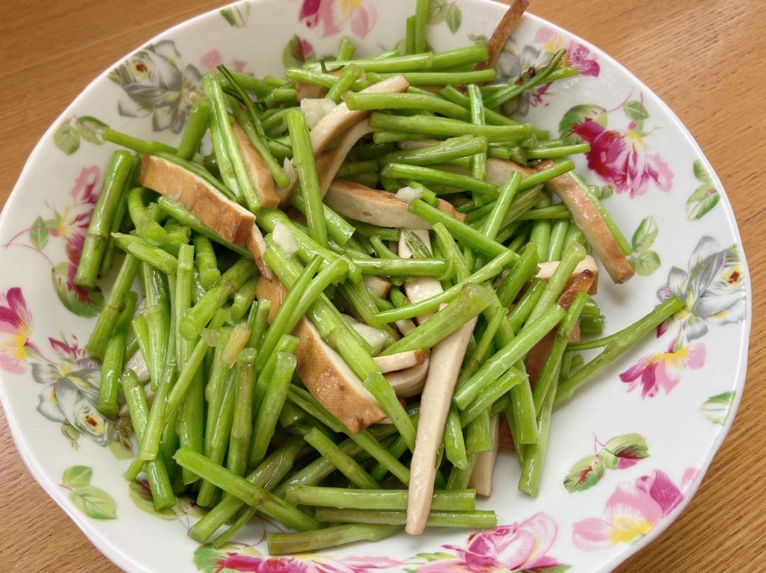 芦蒿炒香干