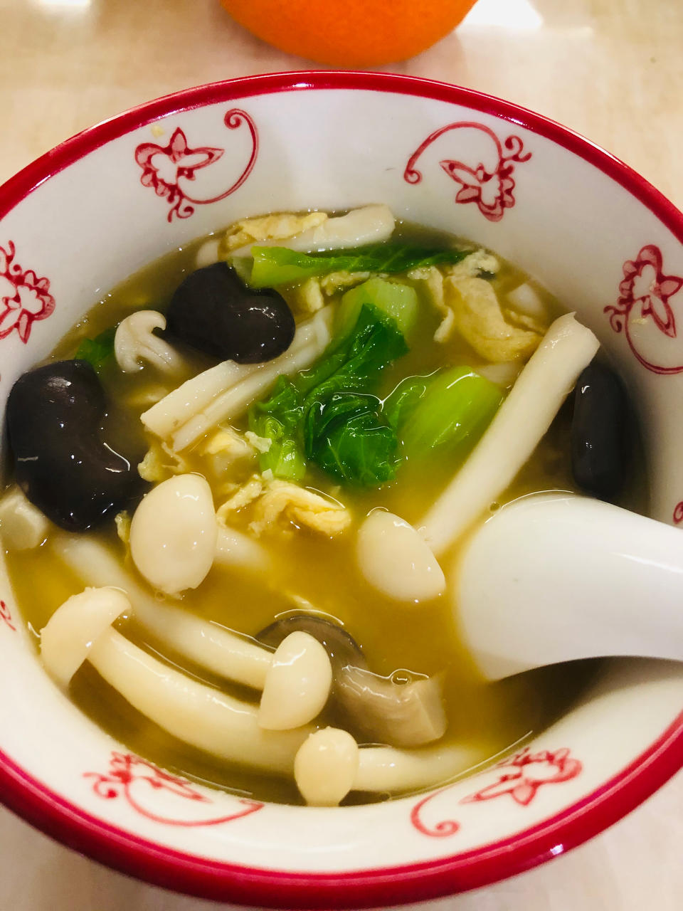 虾仁菌菇鸡蛋汤