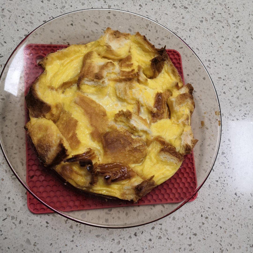 巨简单的早餐吐司布丁，出炉就能干掉一碗，早餐吃它绝了