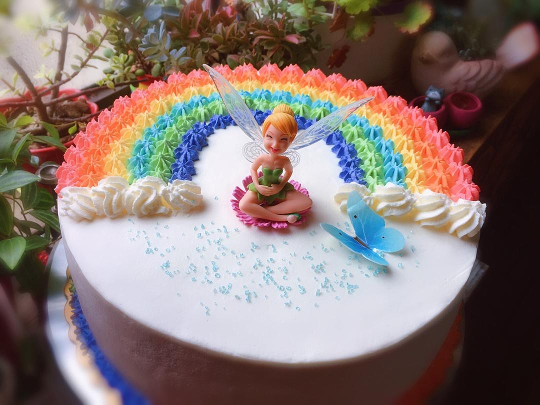 详细的裱花教程--彩虹蛋糕