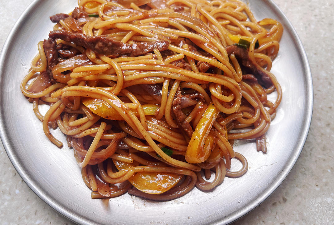 味道不输西餐厅的黑椒牛柳意面