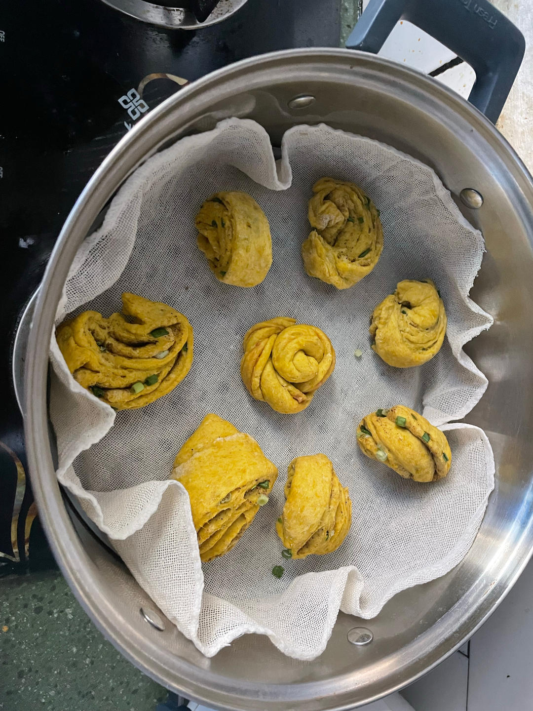葱油南瓜全麦花卷