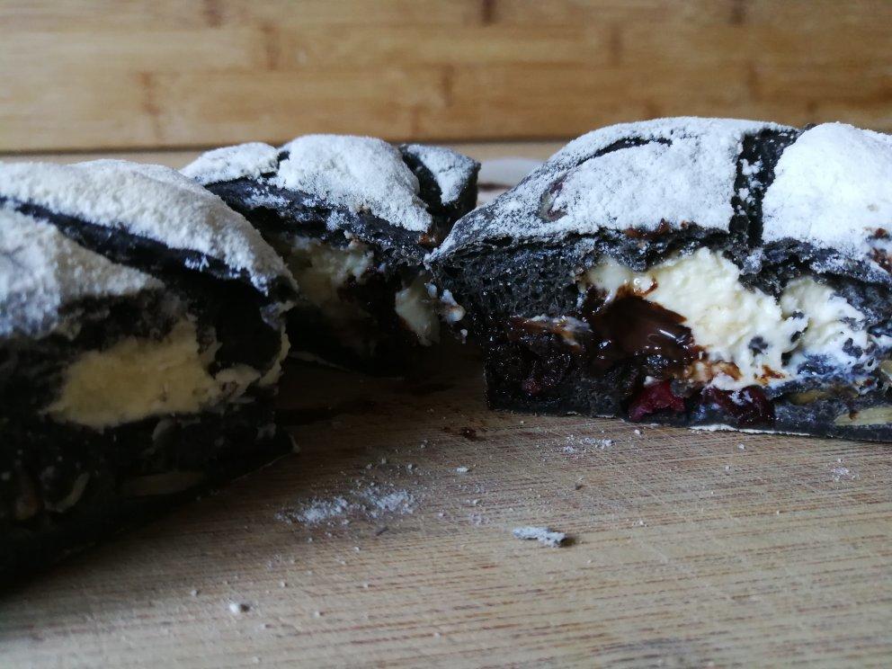 巧克力蔓越莓软欧 Rano Bread