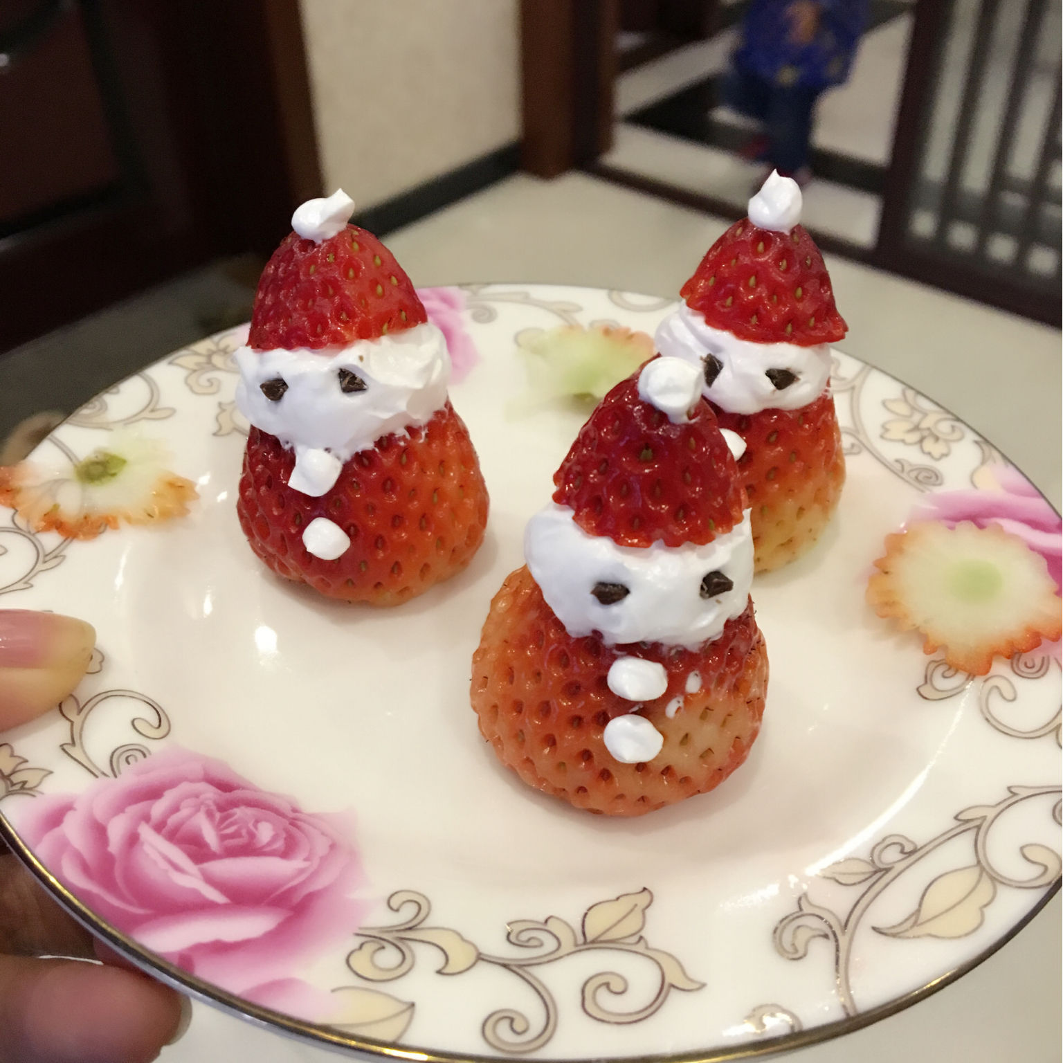 草莓圣诞老人、圣诞雪人