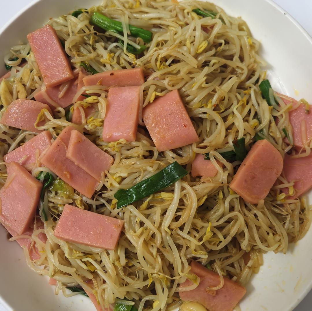 火腿肠炒豆芽