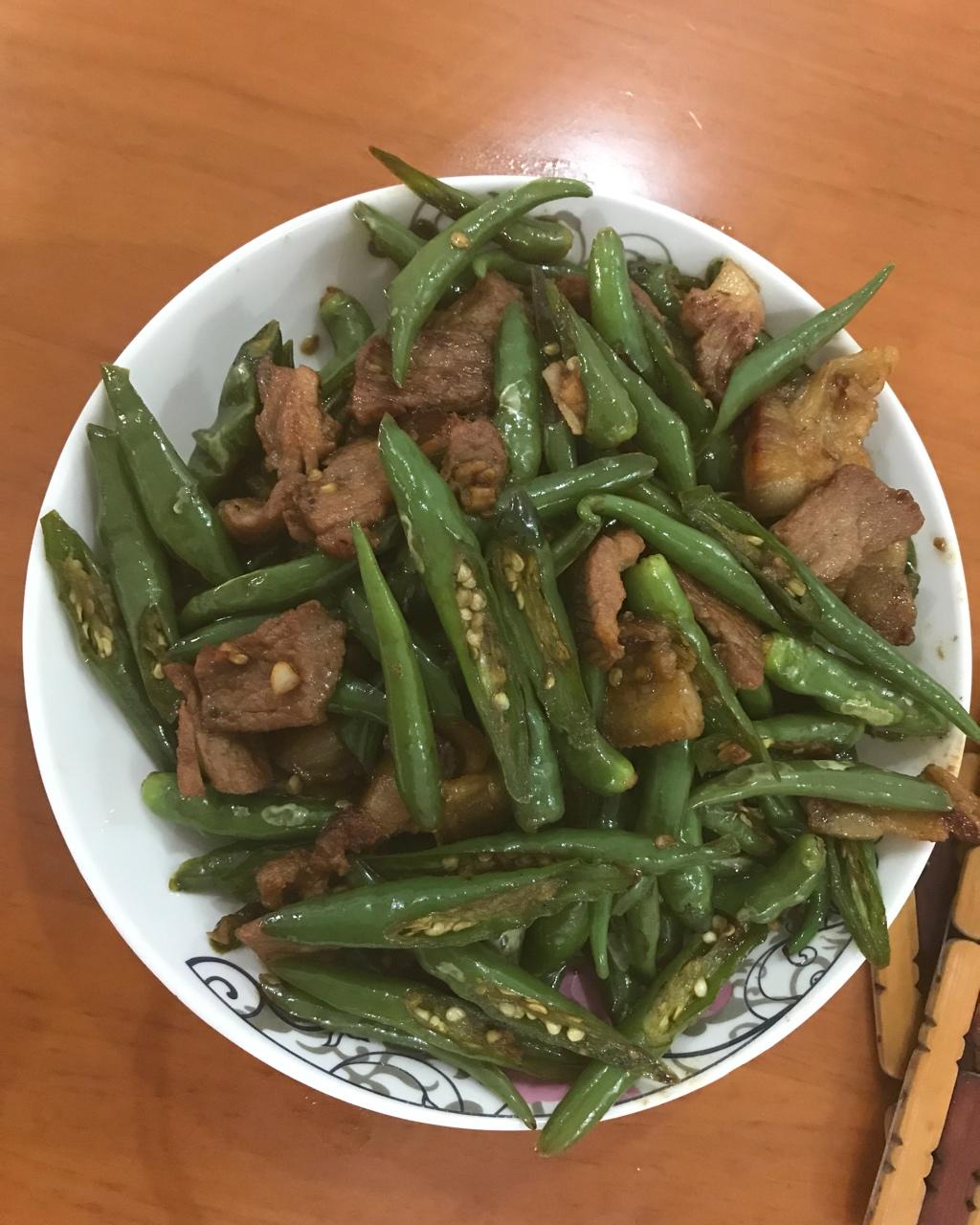 农家小炒肉【记忆中勾魂的油汤】