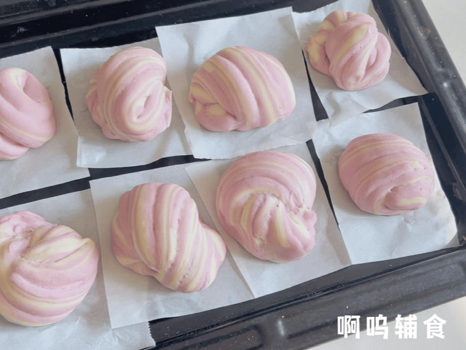 8m+ 紫薯花卷，颜值与美味并存的花式面点！的做法 步骤15