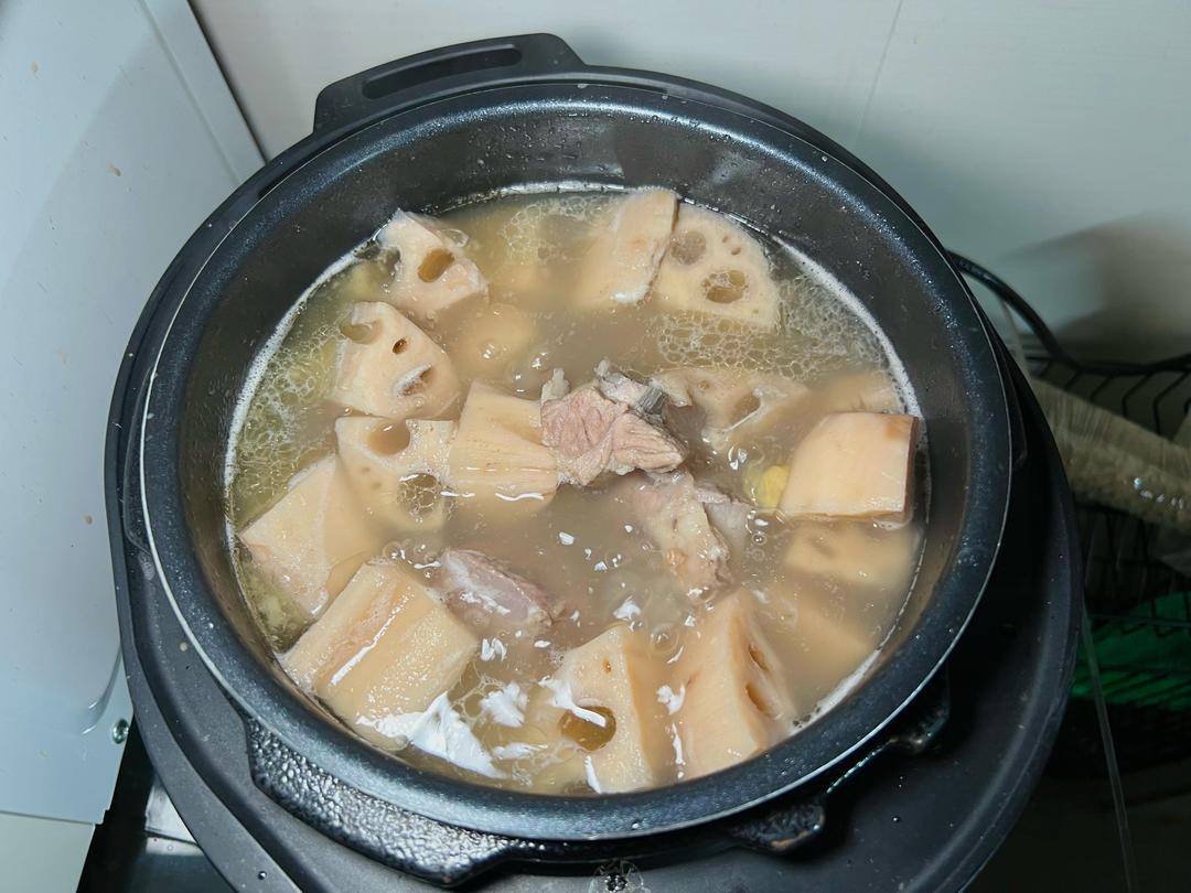 排骨莲藕汤