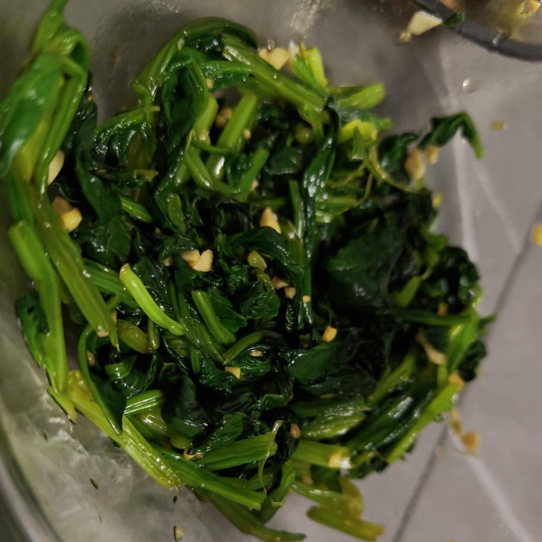 老醋花生菠菜