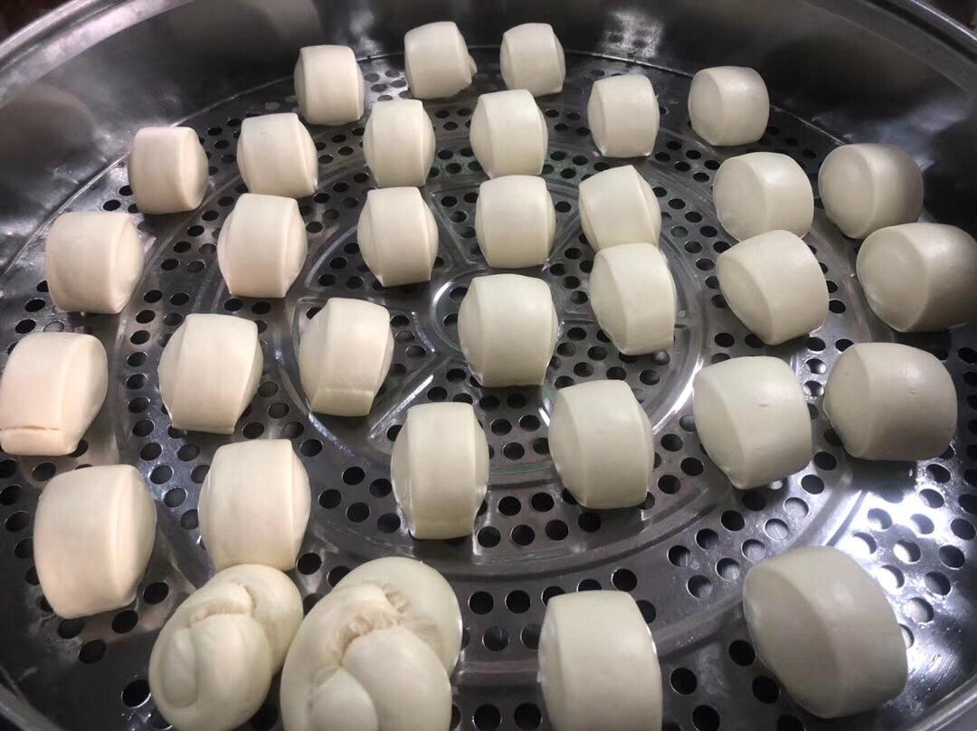 刀切奶香甜馒头