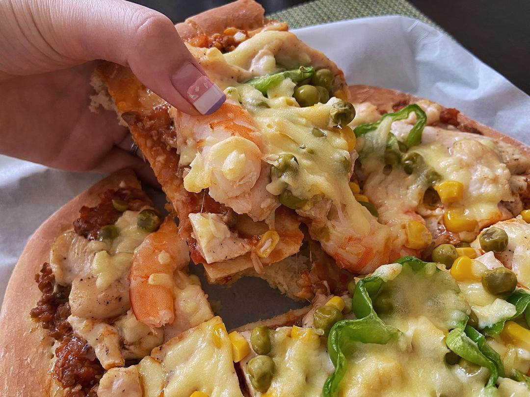 鲜虾🍤培根披萨🍕“内附敲好吃的饼皮做法”