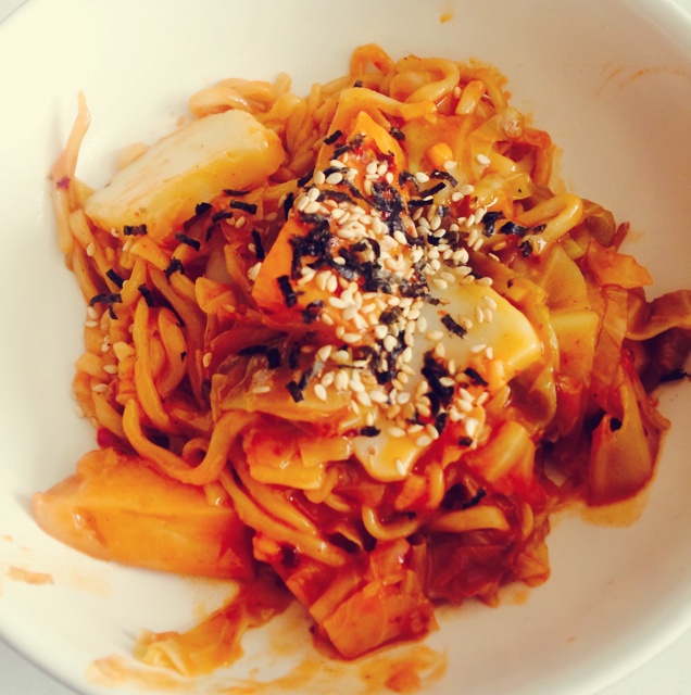 正宗韩国泡菜年糕方便面