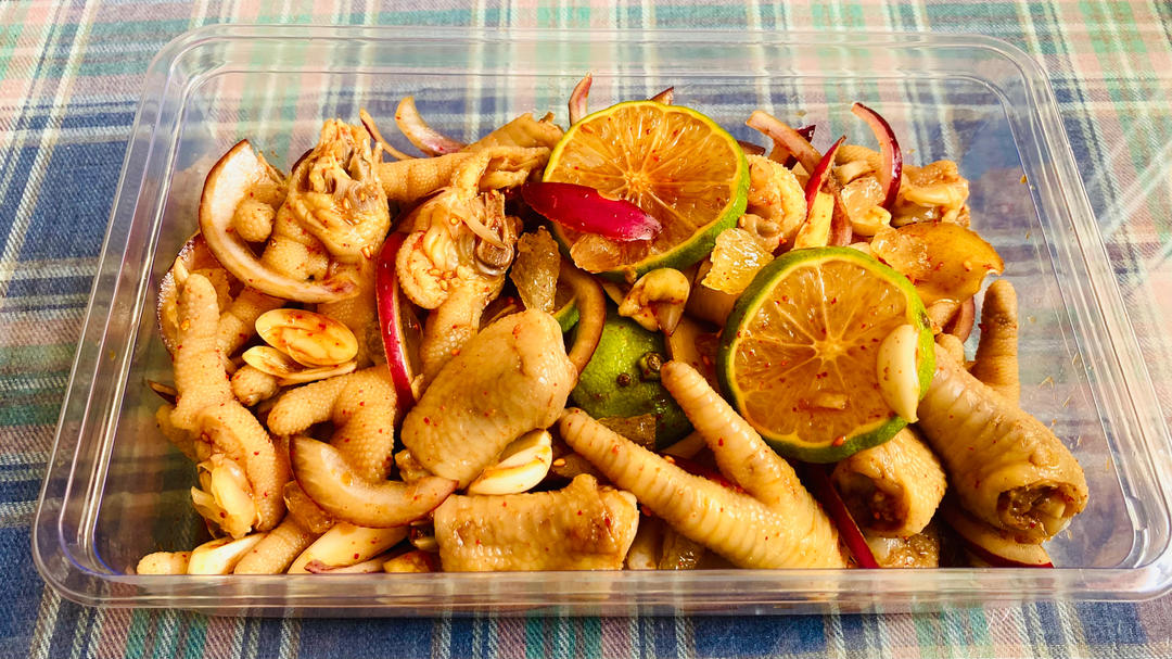 网红柠檬酸辣鸡爪