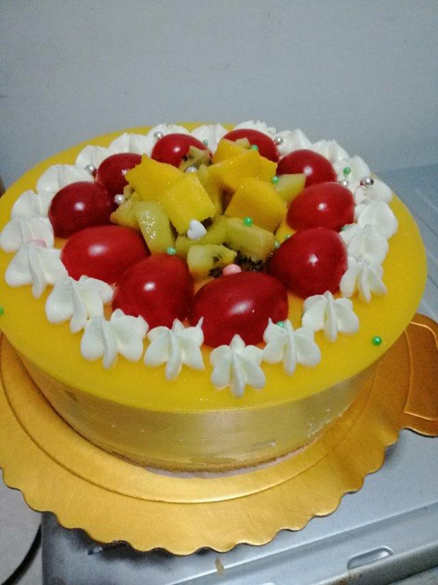 黄桃慕斯蛋糕（8寸）