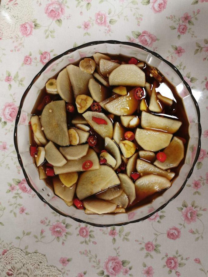 三步爽口酸酸辣辣腌萝卜片小咸菜