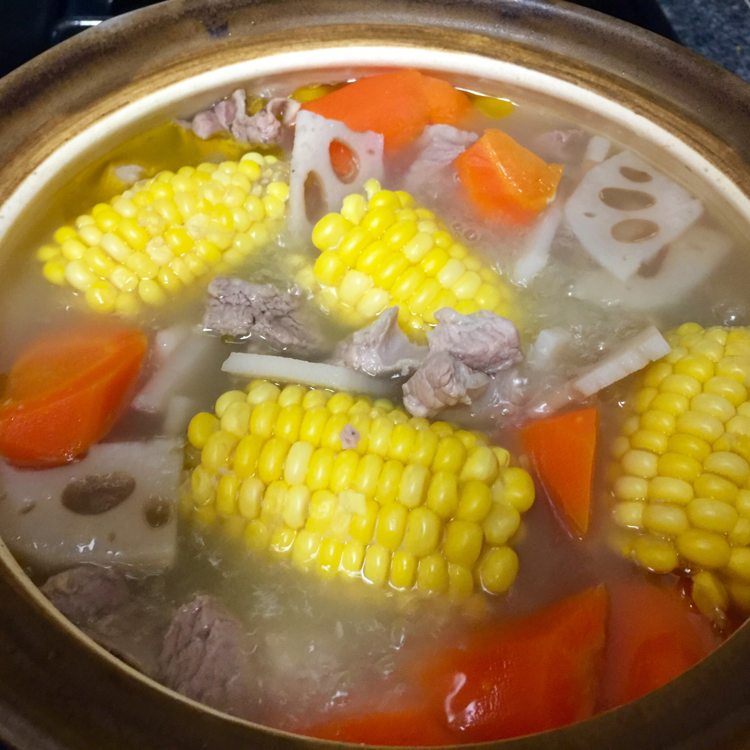 玉米莲藕猪骨汤