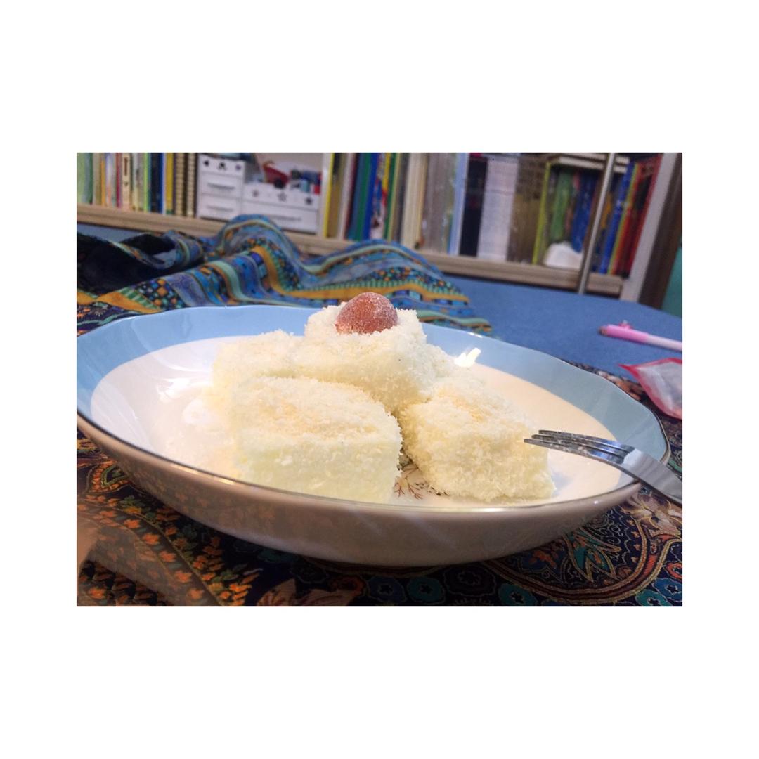 完胜85度C牛奶椰丝小方