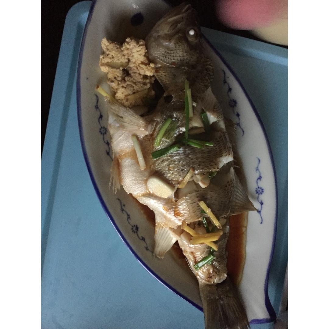 清蒸鲈鱼