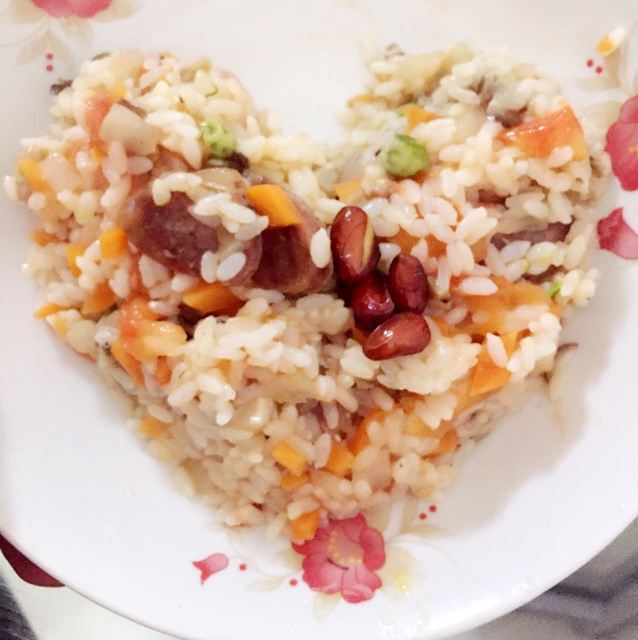 一颗番茄---一个西红柿 拌饭