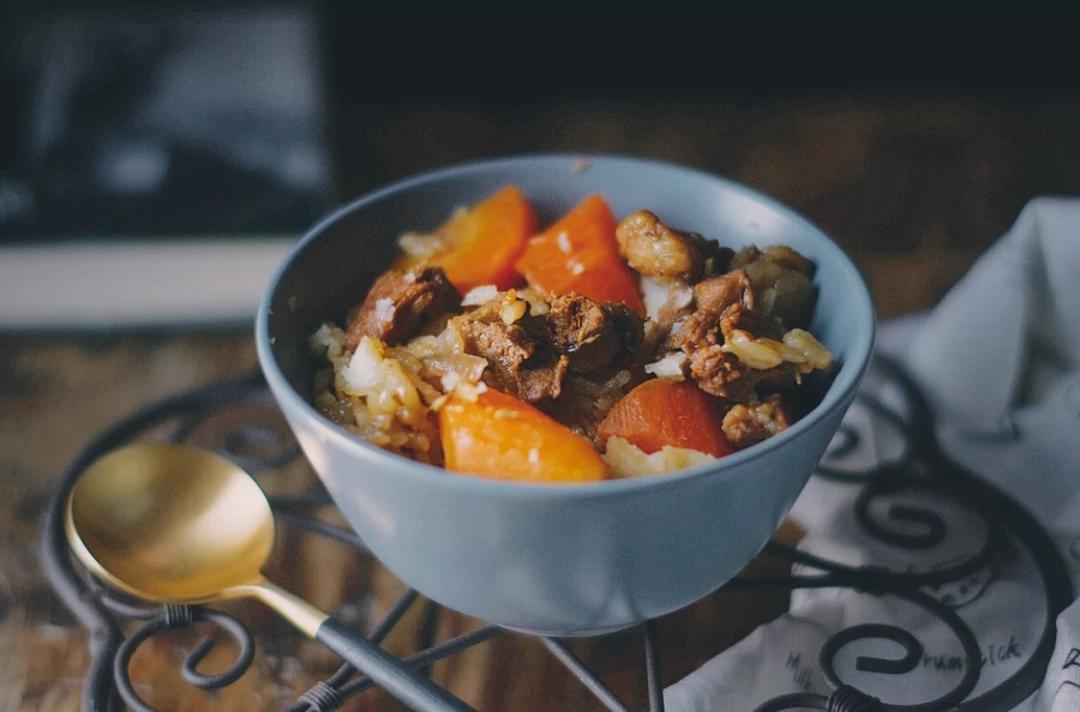 【九阳珐琅铁釜】喷香腊肠煲仔饭