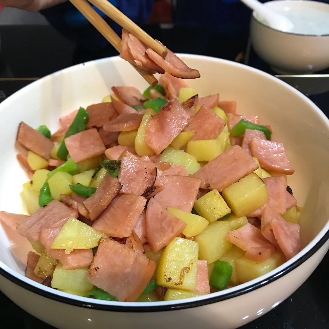 土豆炒火腿