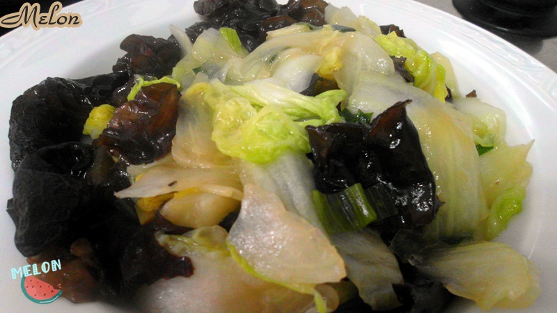 白菜炒木耳