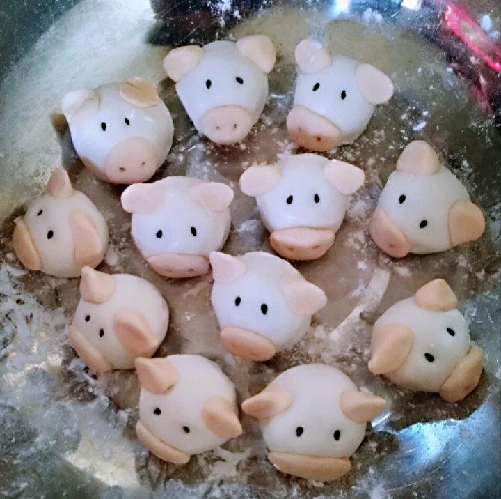 小猪汤圆