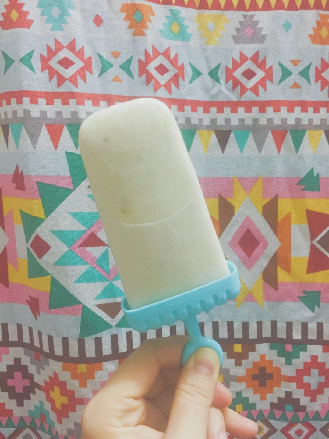 懒人香蕉奶昔冰棒