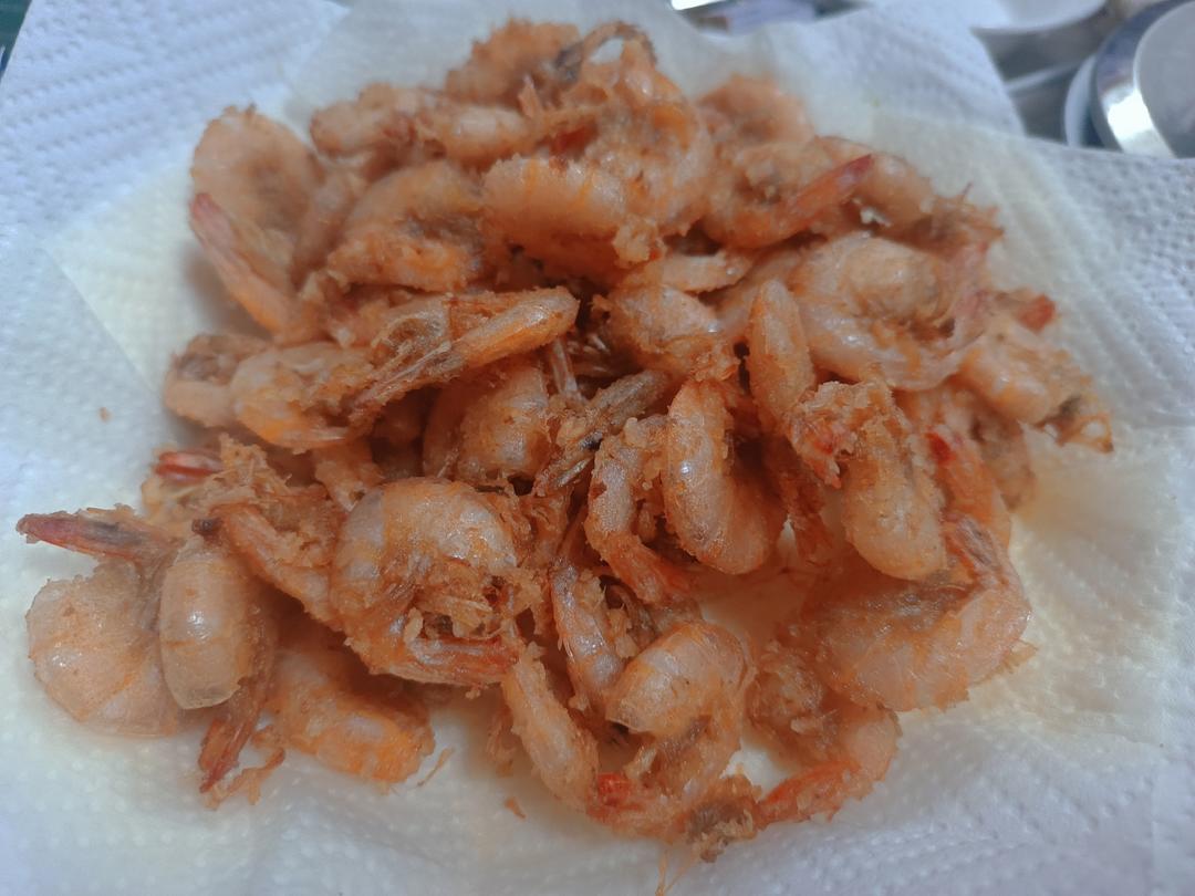 酥炸小白虾