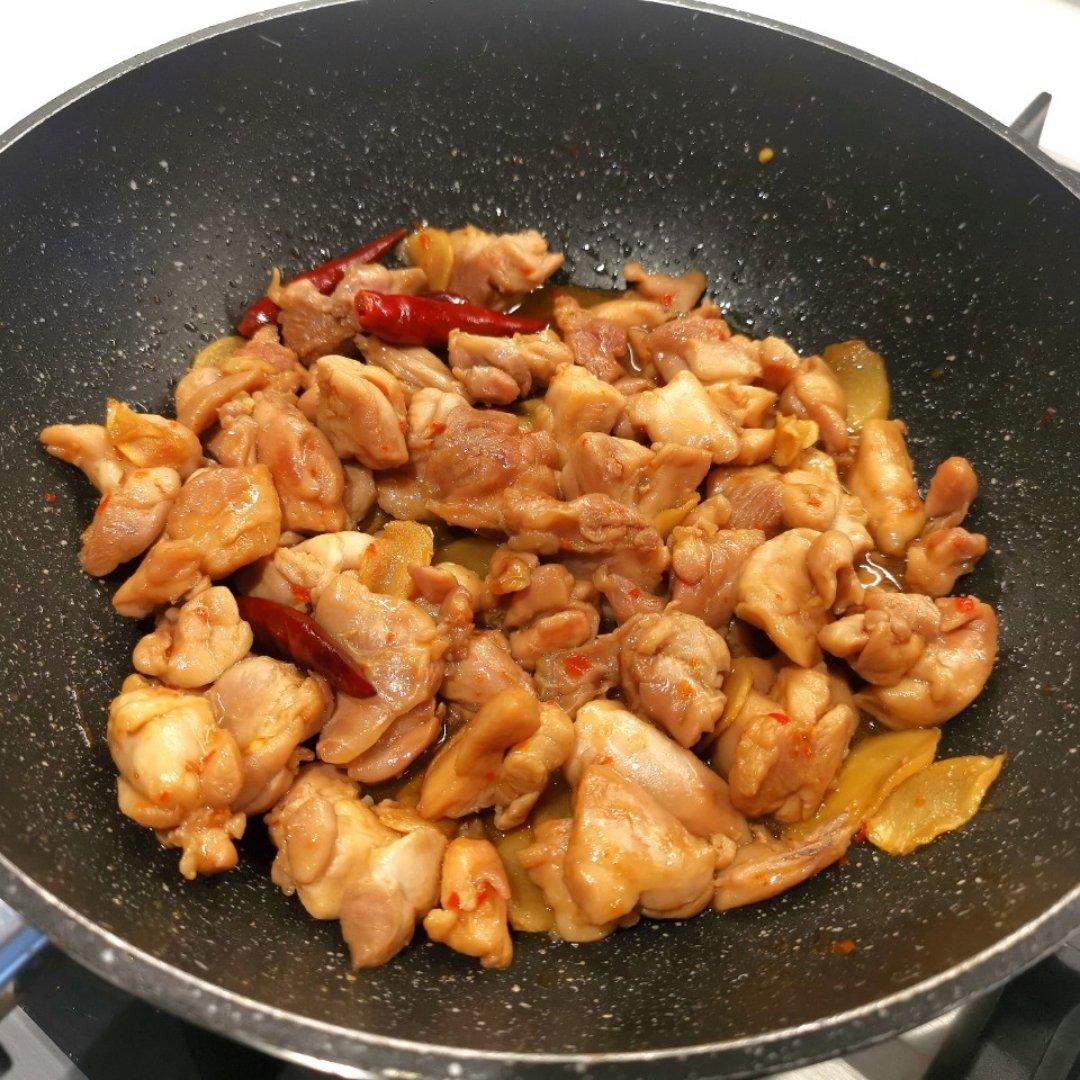 沙姜鸡￨皮脆肉嫩