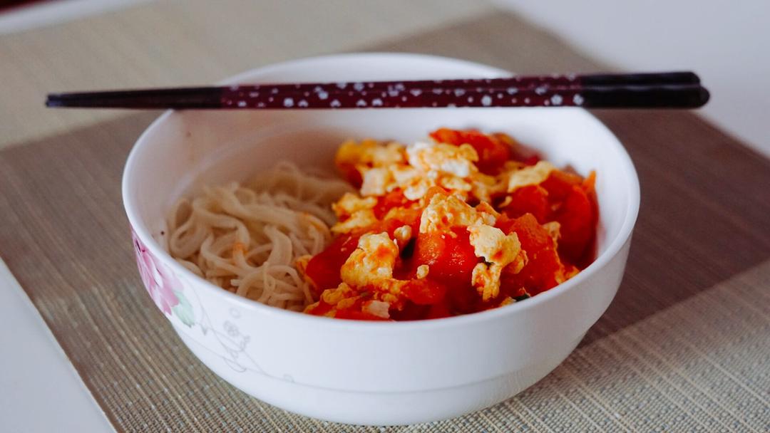 番茄鸡蛋盖浇面