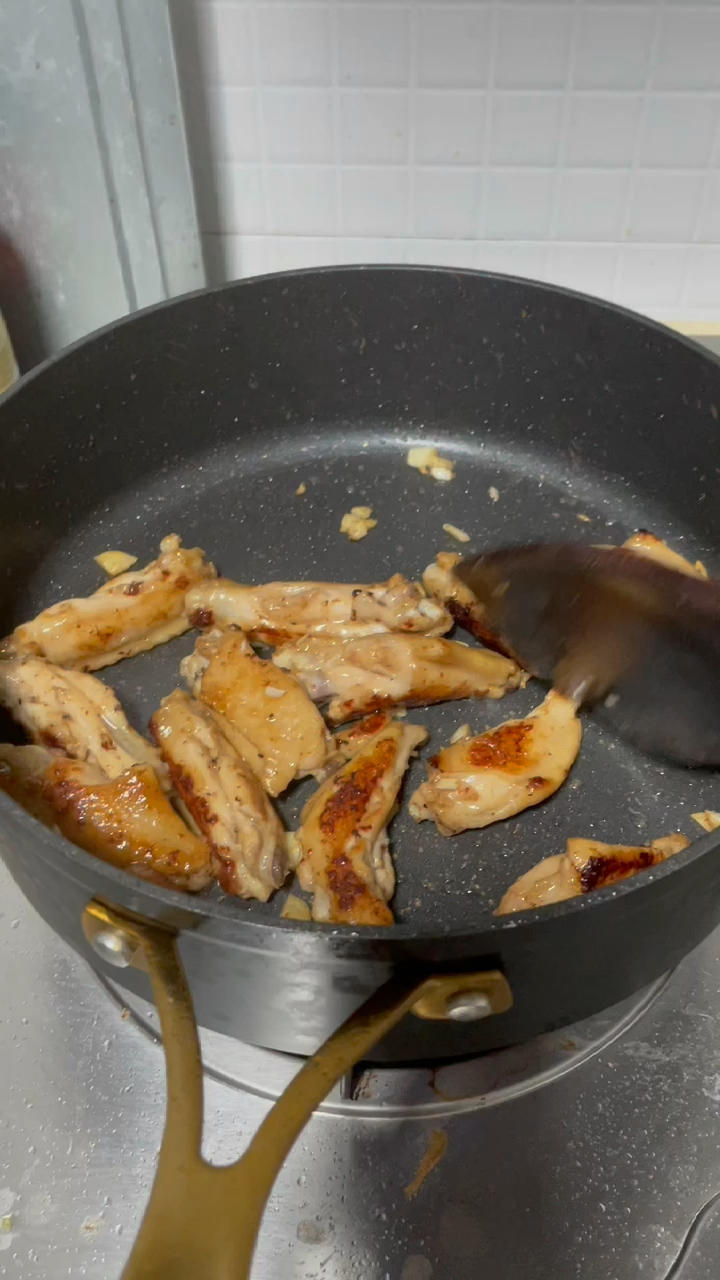 入味蒜香鸡翅