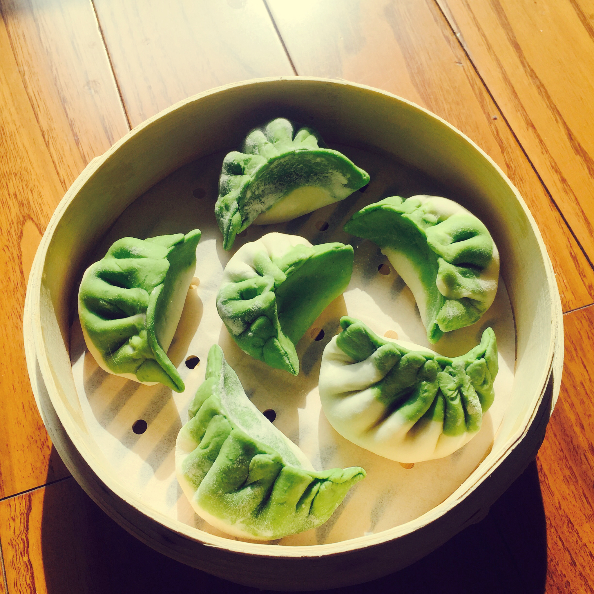 翡翠白玉白菜饺子详细版（附翡翠白玉白菜饺子包法，翡翠白玉饺子皮两种制法，面包机和面，翡翠白玉烧卖，各种馅料搭配）