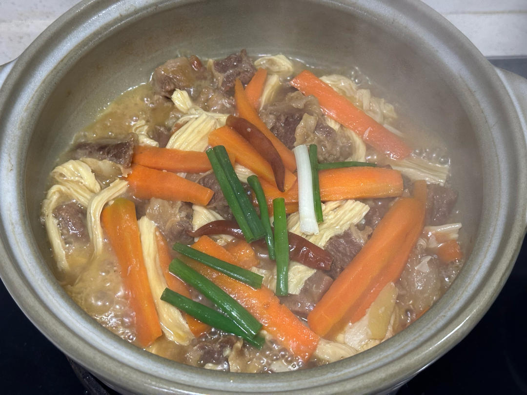 周末懒人版胡萝卜红烧牛腩