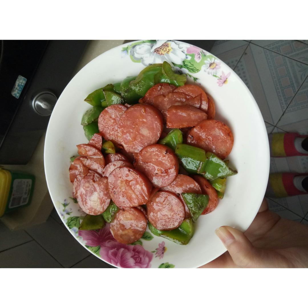 青椒炒香肠