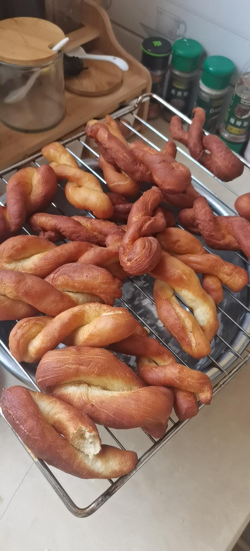 蜂蜜拉丝大麻花 柔软拉丝 味道一点不输买来的 附细节视频详解