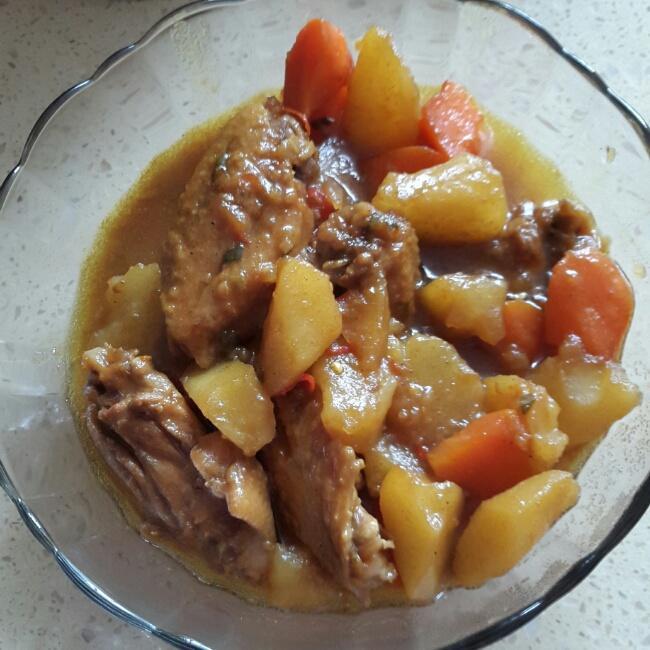 土豆胡萝卜咖喱蒜蓉鸡翅