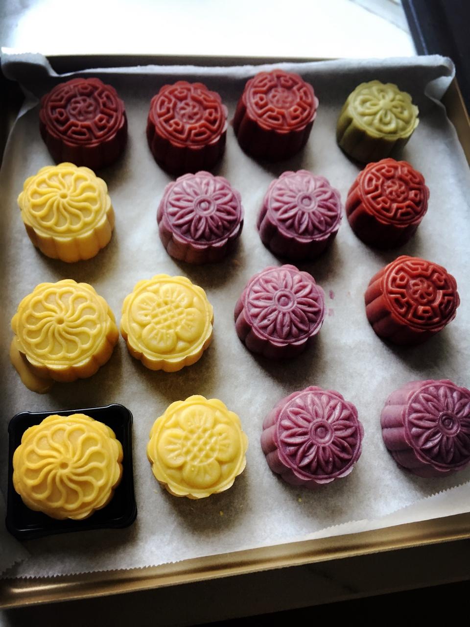 超详细图解版--流心奶黄月饼