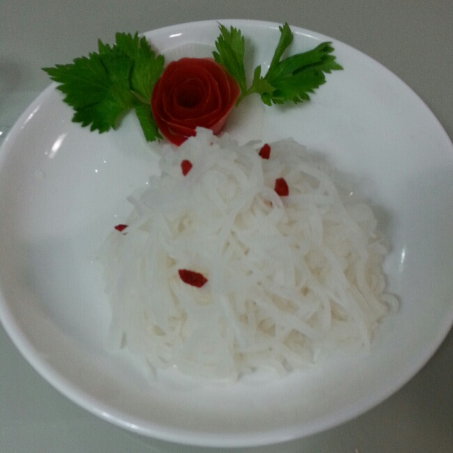 转身唯笑做的凉拌萝卜丝