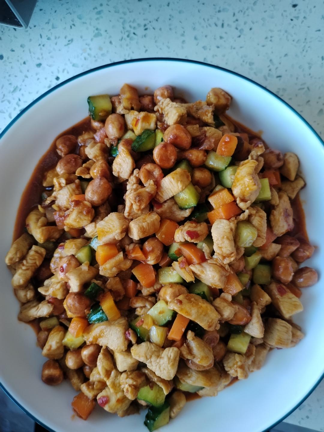 今日菜谱：宫保鸡丁