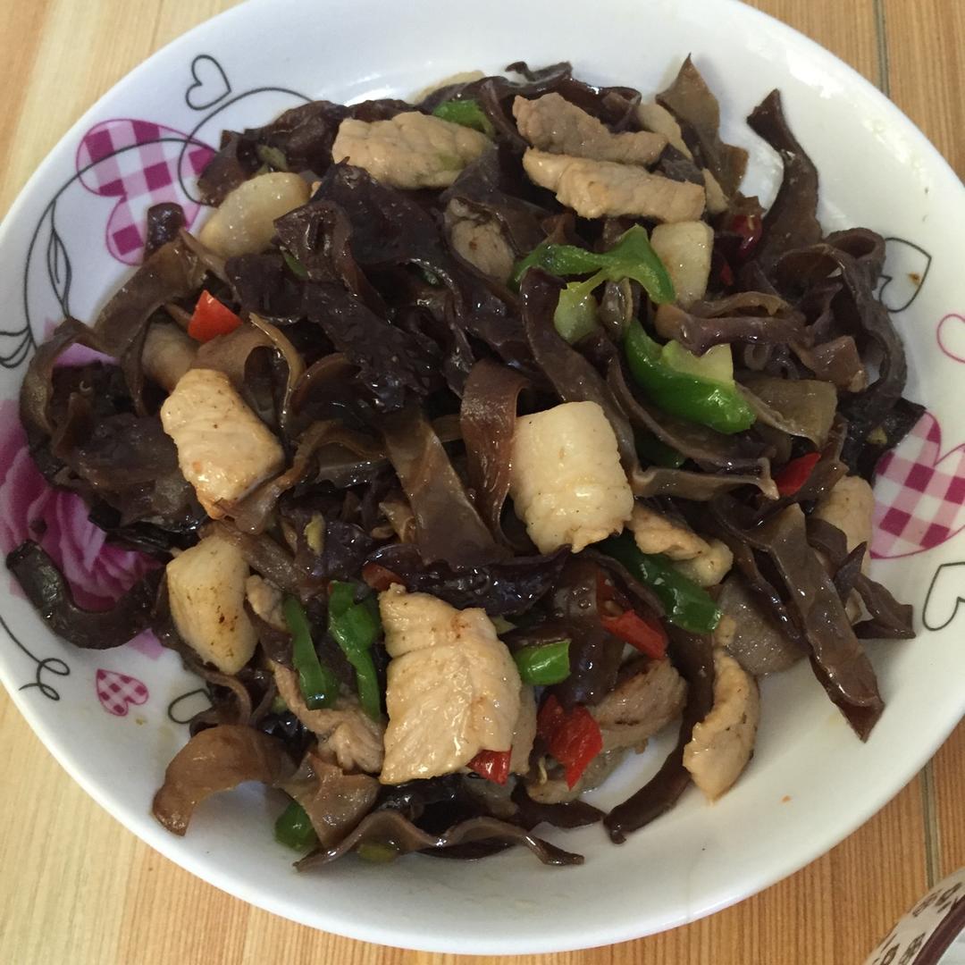 maryjang做的超下饭的木耳炒肉